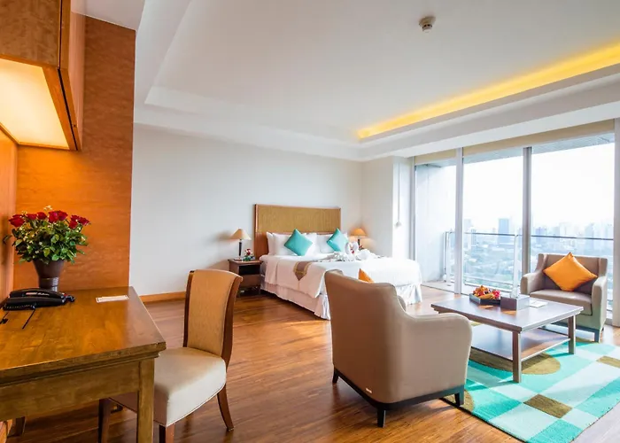 Column Aparthotel 4*