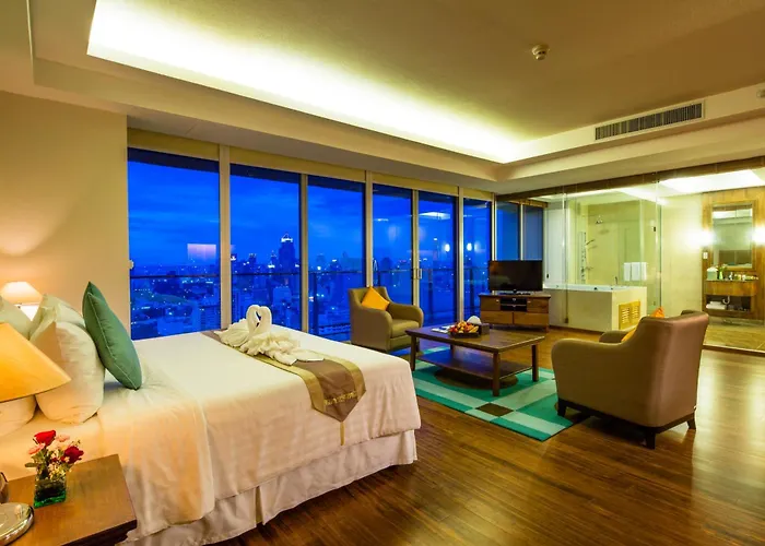 Aparthotel Column 4*