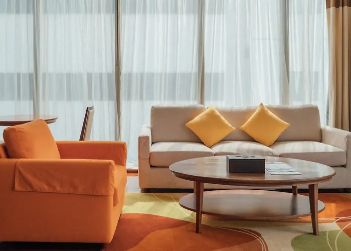 Aparthotel Column 4*